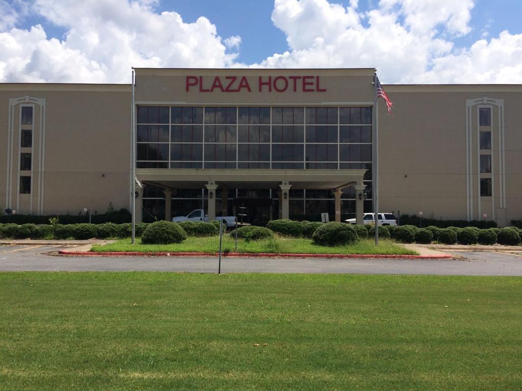 Plaza Hotel And Suites Pine Bluff Extérieur photo