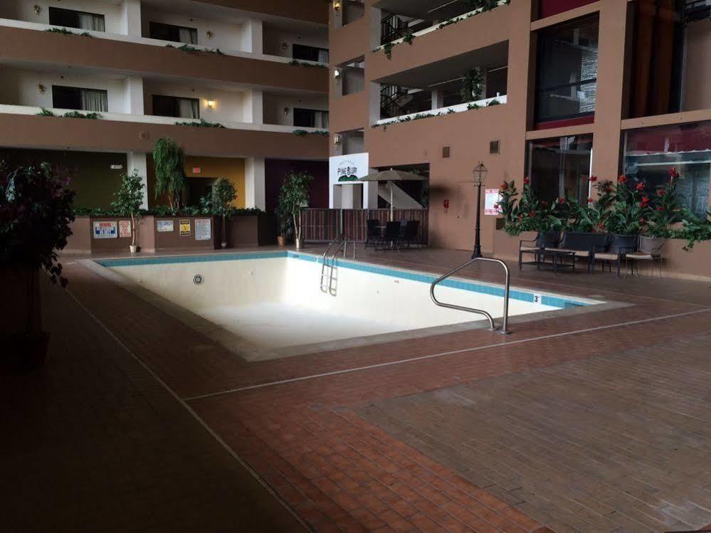 Plaza Hotel And Suites Pine Bluff Extérieur photo